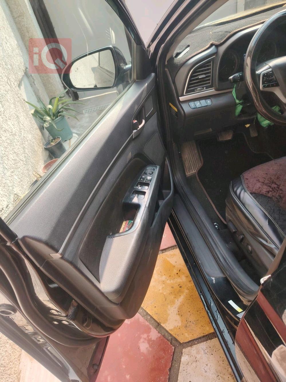 هيونداي النترا